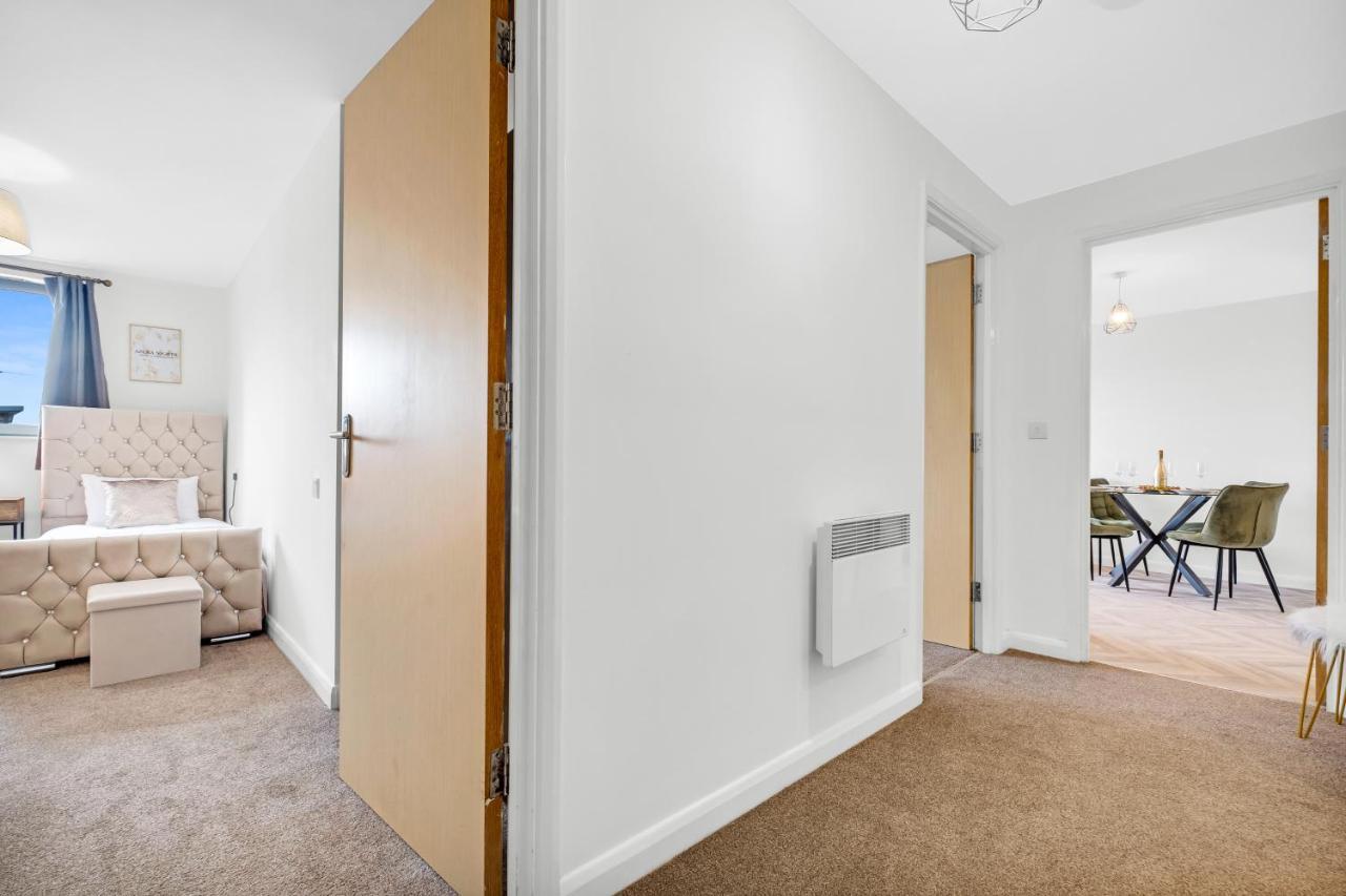 Stylish 4Th Floor 2 Bedroom En Suite City Centre Apartment With Parking By Azura Nights Birmingham Kültér fotó