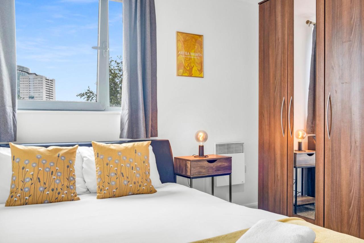 Stylish 4Th Floor 2 Bedroom En Suite City Centre Apartment With Parking By Azura Nights Birmingham Kültér fotó